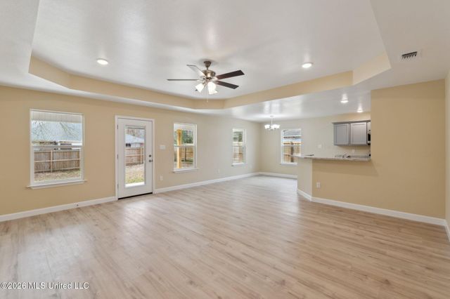 8195 Redstone Drive, Gautier, MS 39553