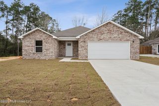 8195 Redstone Drive, Gautier, MS 39553