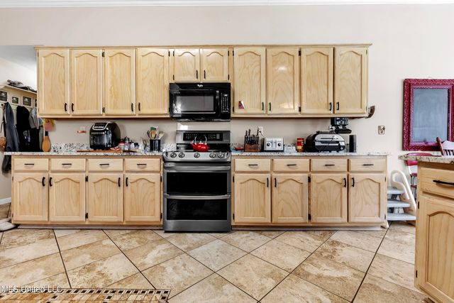9082 Fox Cove, Olive Branch, MS 38654