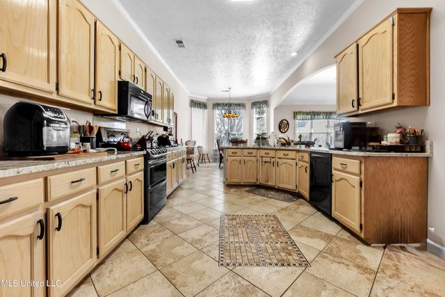 9082 Fox Cove, Olive Branch, MS 38654