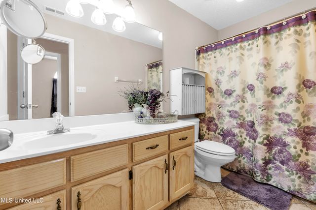 9082 Fox Cove, Olive Branch, MS 38654