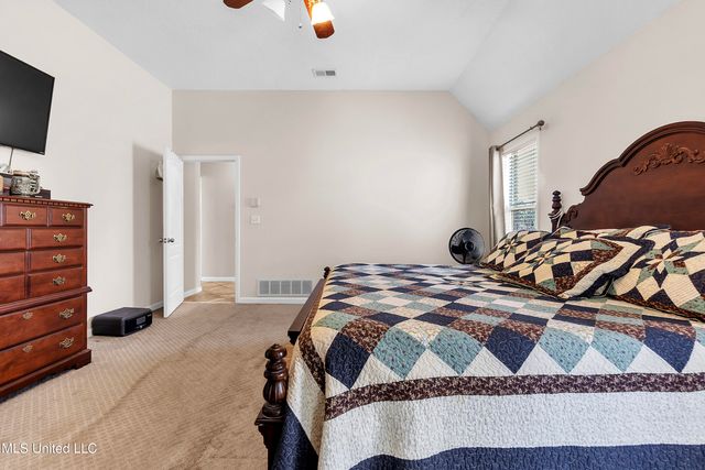 9082 Fox Cove, Olive Branch, MS 38654