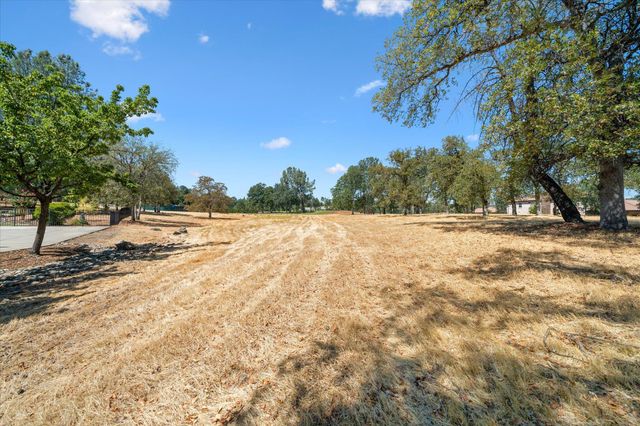 19623 San Vincente Drive, Redding, CA 96003