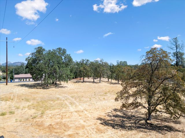19623 San Vincente Drive, Redding, CA 96003