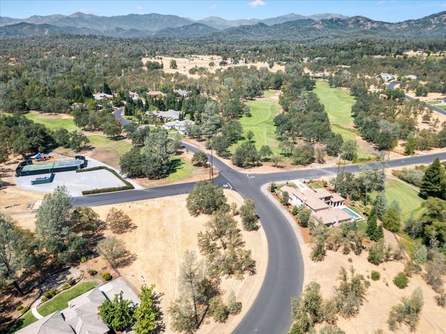 19623 San Vincente Drive, Redding, CA 96003