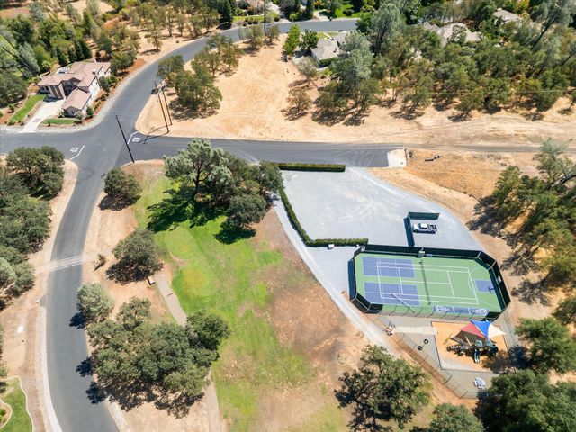 19623 San Vincente Drive, Redding, CA 96003