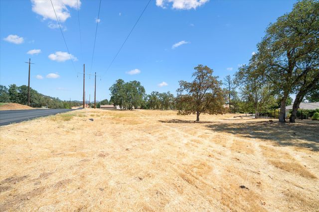 19623 San Vincente Drive, Redding, CA 96003