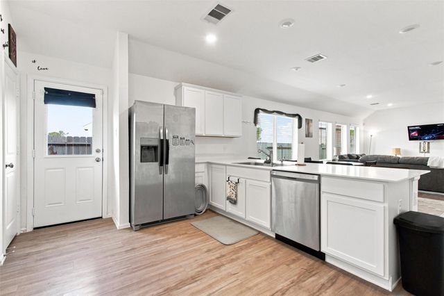 1923 Foxtail Creek Court, Crosby, TX 77532