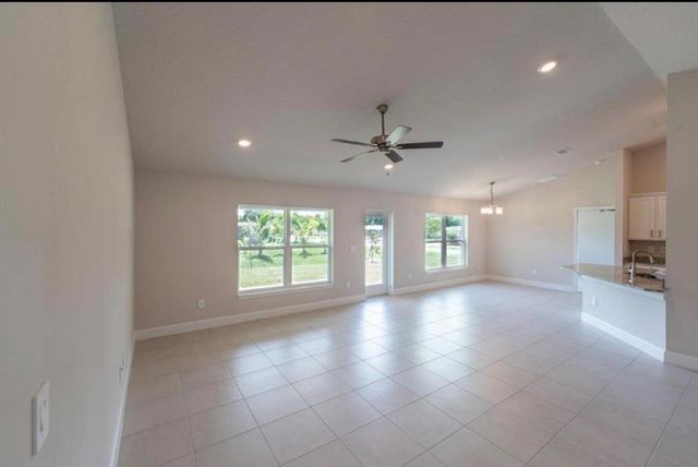 7903 Penny Lane, Fort Pierce, FL 34951