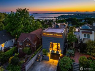 1611 9th Avenue W, Seattle, WA 98119