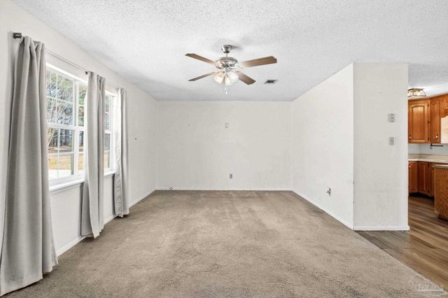 104 Thorndale Pl, Atmore, AL 36502