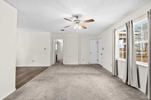 104 Thorndale Pl, Atmore, AL 36502