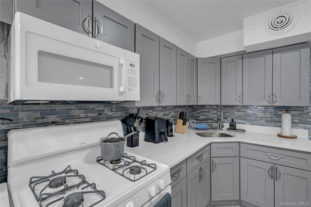 1115 E 83rd Street, Brooklyn, NY 11236