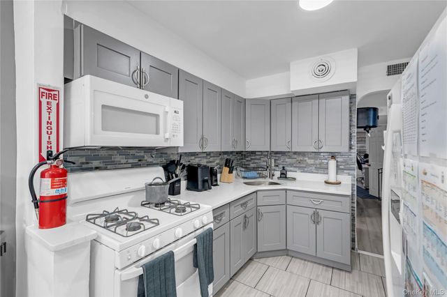 1115 E 83rd Street, Brooklyn, NY 11236