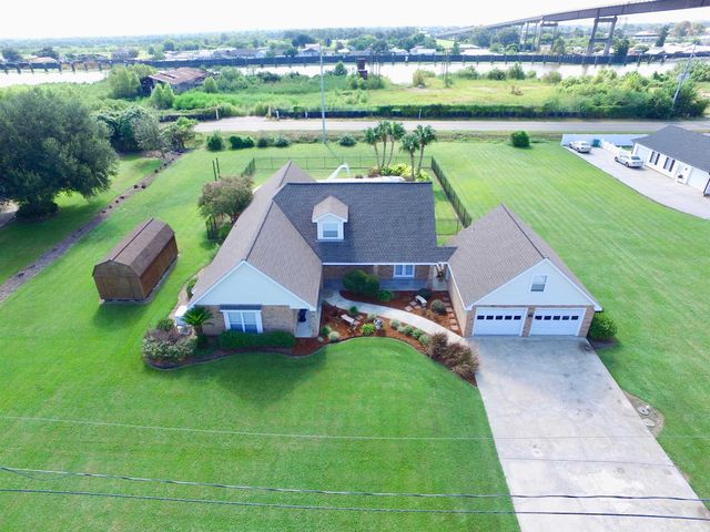 304 Gemini Street, Larose, LA 70373