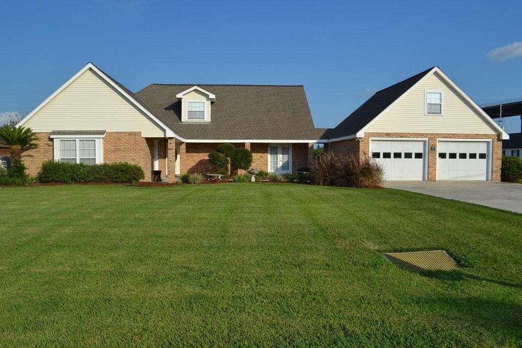 304 Gemini Street, Larose, LA 70373