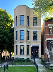 3765 N Kenmore Avenue 3W, Chicago, IL 60613