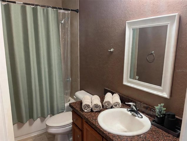 1712 W MAIN STREET, Leesburg, FL 34748