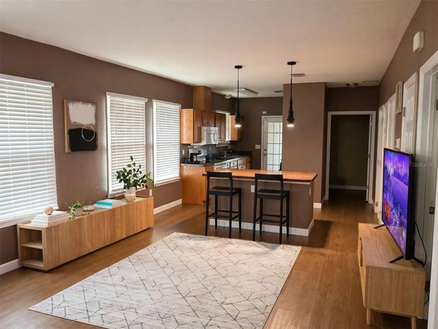 1712 W MAIN STREET, Leesburg, FL 34748