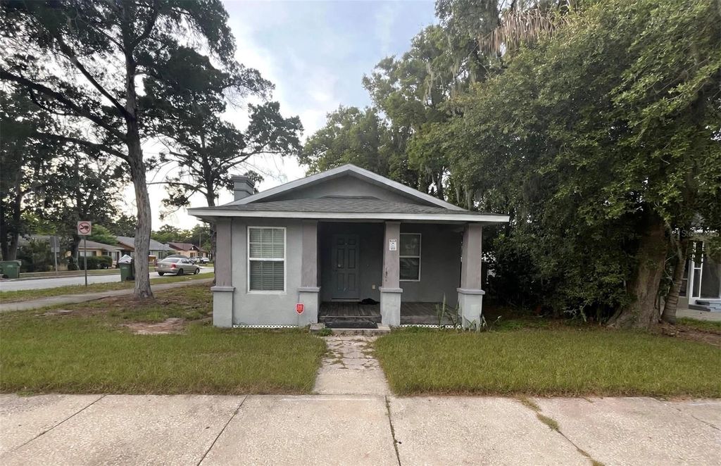 1712 W MAIN STREET, Leesburg, FL 34748