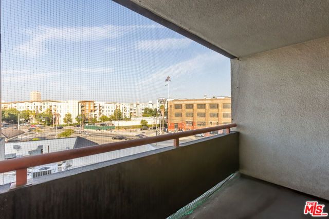 222 S Central Avenue 315, Los Angeles, CA 90012