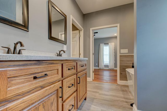 108 Oak View Drive, Mt Sterling, KY 40353
