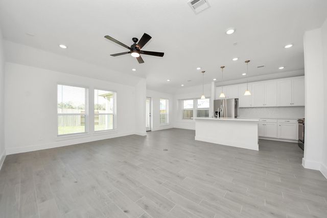 2788 Portugal Laurel Drive, Alvin, TX 77511