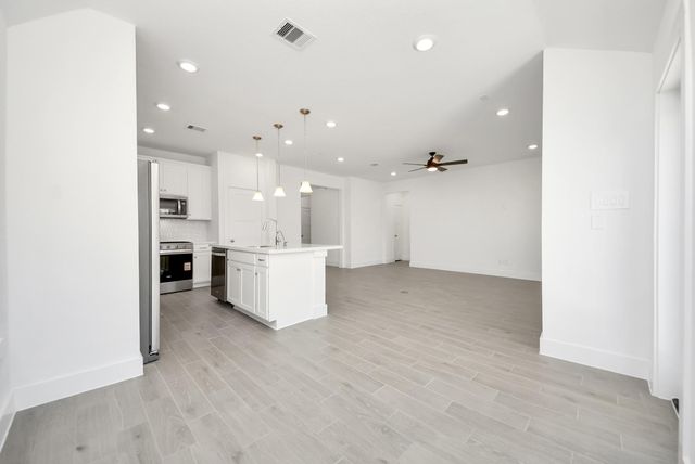 2788 Portugal Laurel Drive, Alvin, TX 77511