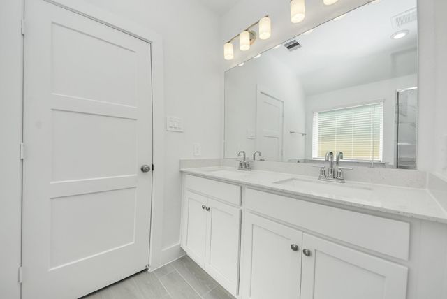 2788 Portugal Laurel Drive, Alvin, TX 77511