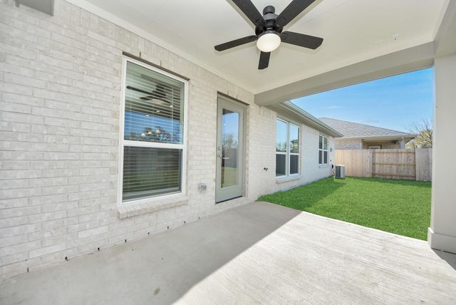 2788 Portugal Laurel Drive, Alvin, TX 77511