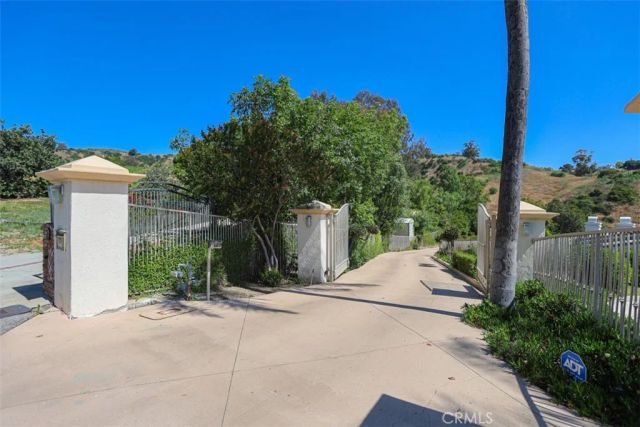 1121 Pinto, La Habra Heights, CA 90631