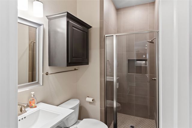 1938 Silver Creek Lane, Cedar Hill, TX 75104