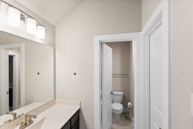 1938 Silver Creek Lane, Cedar Hill, TX 75104