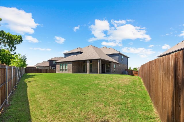 1938 Silver Creek Lane, Cedar Hill, TX 75104