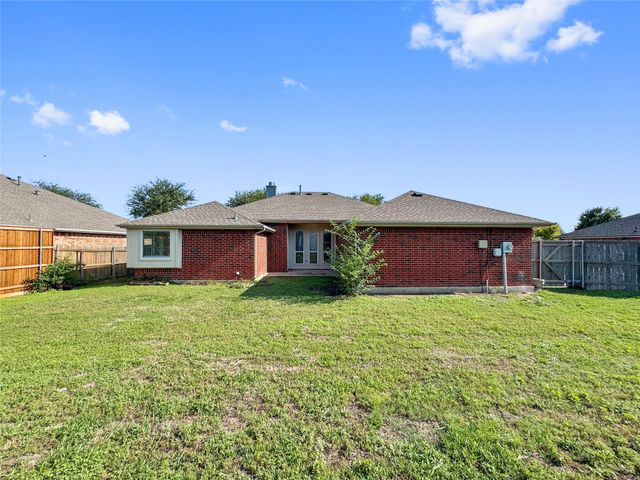 327 Kansas Trail, Murphy, TX 75094