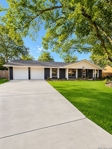641 Richfield Dr., Windcrest, TX 78239