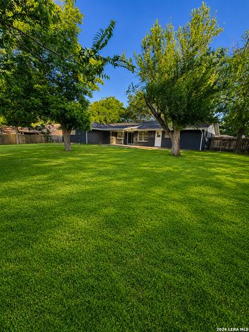 641 Richfield Dr., Windcrest, TX 78239