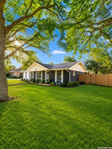 641 Richfield Dr., Windcrest, TX 78239