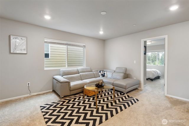 962 Thrush Court SE, Port Orchard, WA 98366