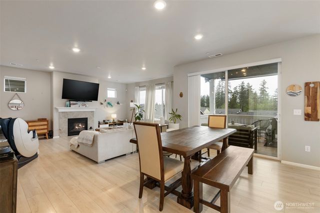 962 Thrush Court SE, Port Orchard, WA 98366