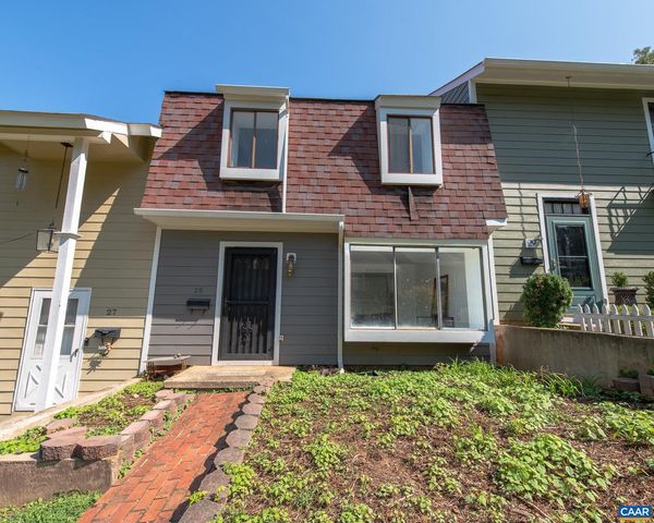 28 WOODLAKE DR, Charlottesville, VA 22901