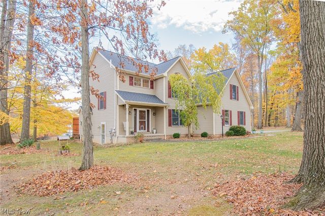 700 Stillwater Drive, Deerfield, OH 44411