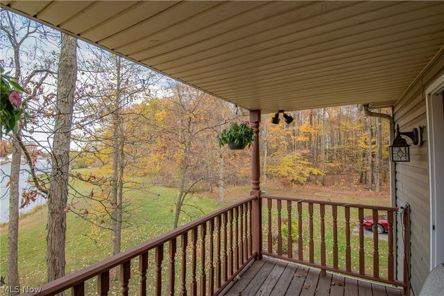 700 Stillwater Drive, Deerfield, OH 44411
