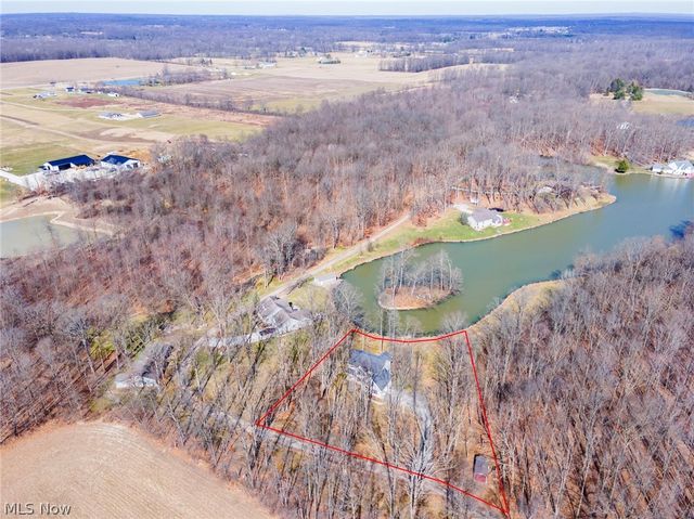 700 Stillwater Drive, Deerfield, OH 44411