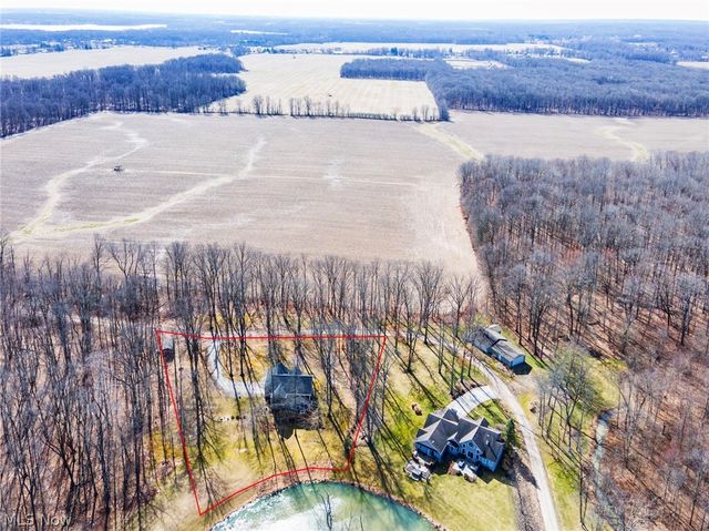 700 Stillwater Drive, Deerfield, OH 44411