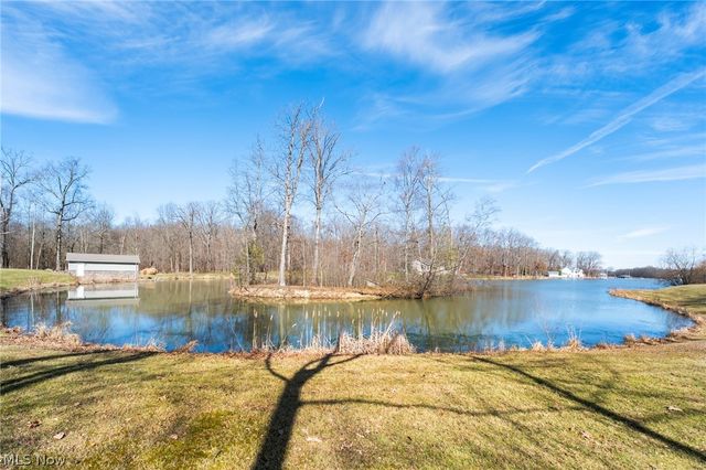 700 Stillwater Drive, Deerfield, OH 44411