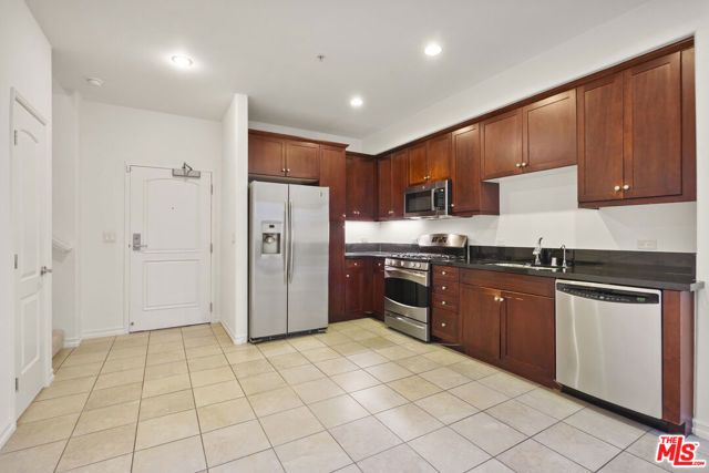 629 Traction Avenue 225, Los Angeles, CA 90013