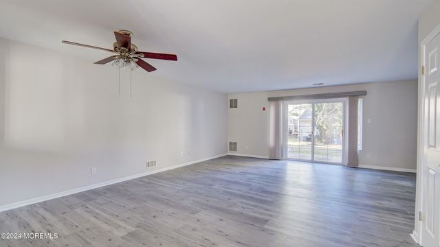 27 Haverford Court 7, Freehold, NJ 07728