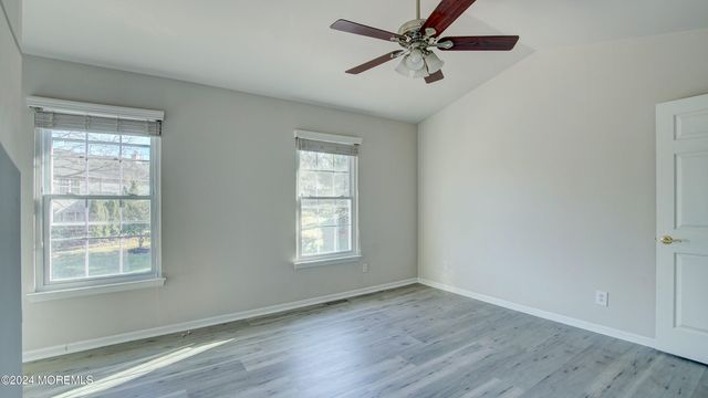 27 Haverford Court 7, Freehold, NJ 07728