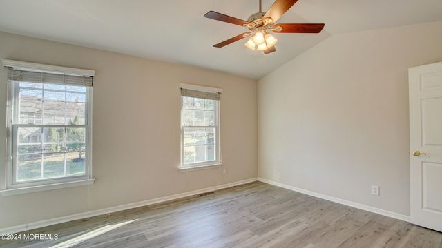 27 Haverford Court 7, Freehold, NJ 07728